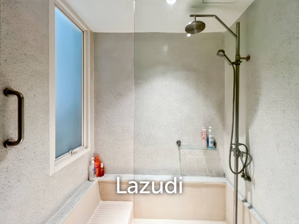 Elegant 1-Bedroom Condo with Beach Access in Baan Nub Kluen