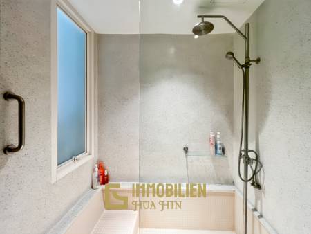 Baan Nub Kluen: Elégant condo d'une chambre à coucher avec accès à la plage