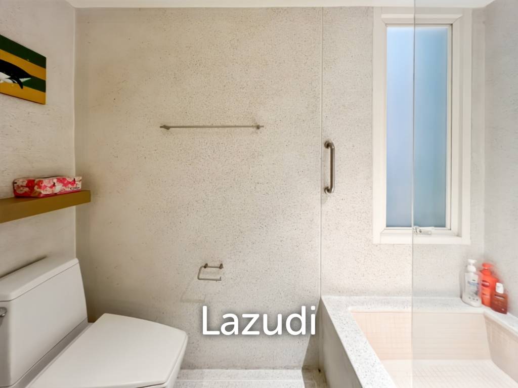 Elegant 1-Bedroom Condo with Beach Access in Baan Nub Kluen