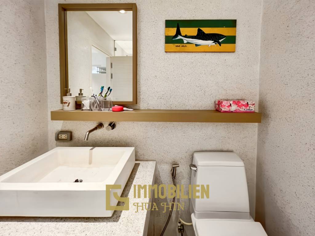 Baan Nub Kluen: Elégant condo d'une chambre à coucher avec accès à la plage