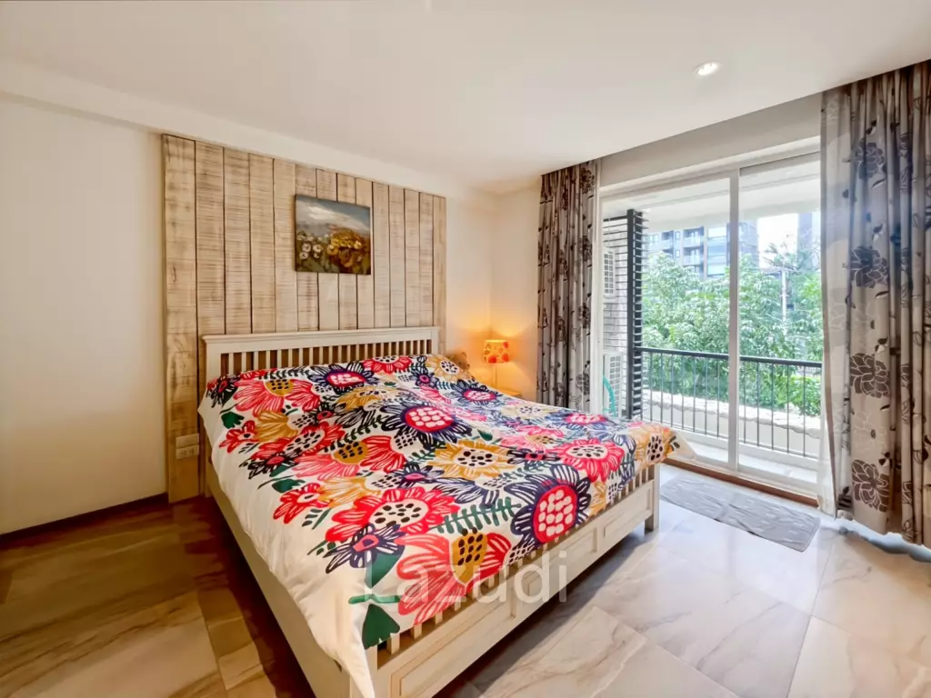 Elegant 1-Bedroom Condo with Beach Access in Baan Nub Kluen