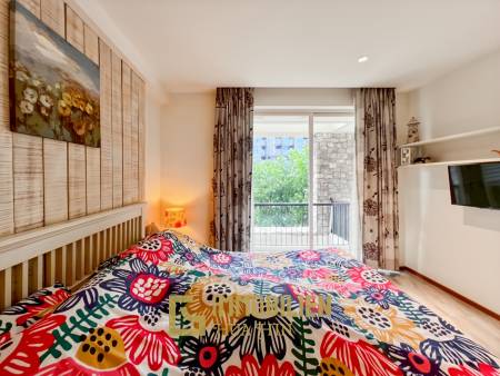 Baan Nub Kluen: Elégant condo d'une chambre à coucher avec accès à la plage