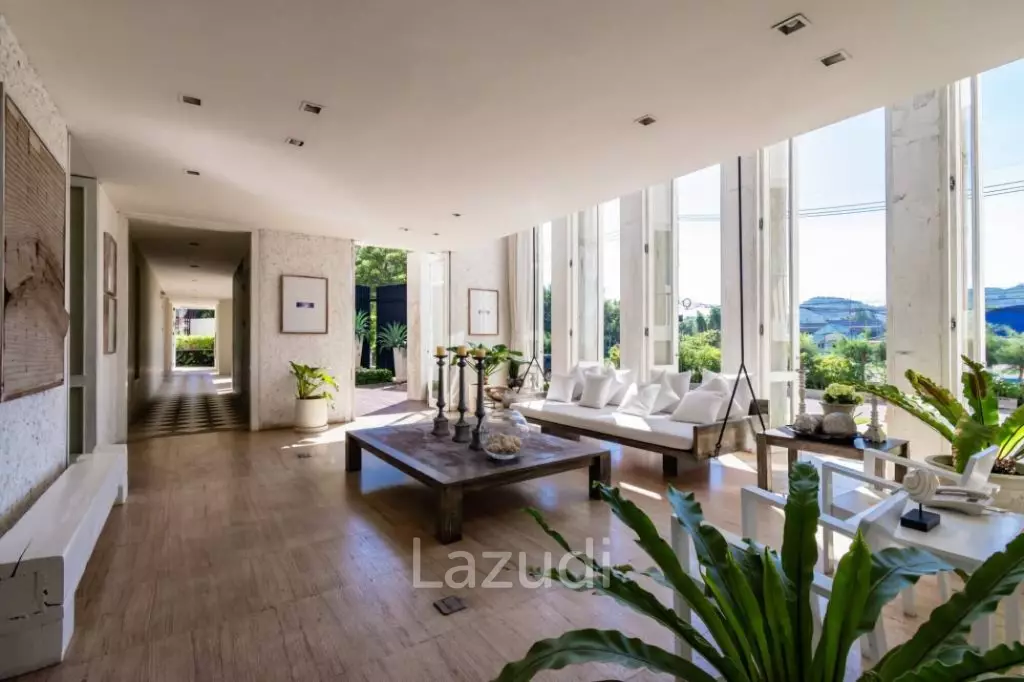 Elegant 1-Bedroom Condo with Beach Access in Baan Nub Kluen