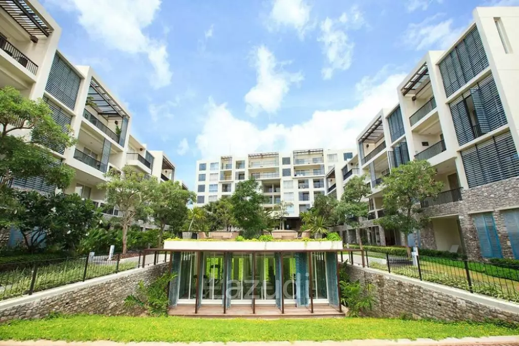 Elegant 1-Bedroom Condo with Beach Access in Baan Nub Kluen