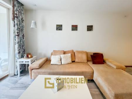 Baan Nub Kluen: Elégant condo d'une chambre à coucher avec accès à la plage