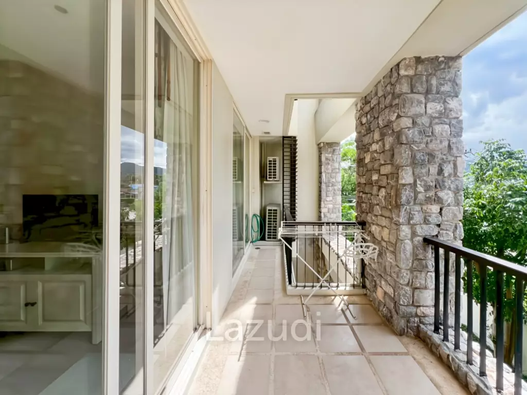Elegant 1-Bedroom Condo with Beach Access in Baan Nub Kluen