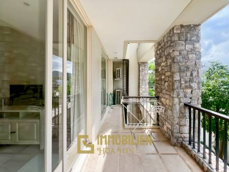 Baan Nub Kluen: Elégant condo d'une chambre à coucher avec accès à la plage