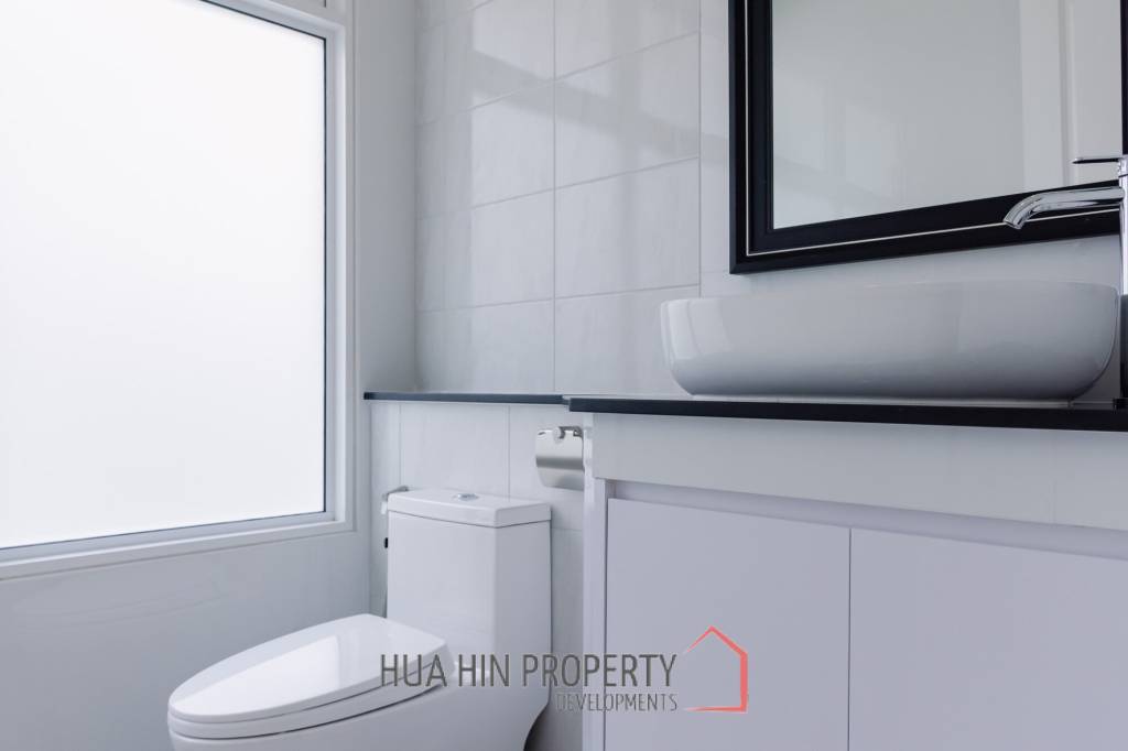 3 Bed 4 Bath 264.7 SQ.M Woodlands Residence