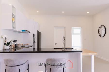 3 Bed 4 Bath 264.7 SQ.M Woodlands Residence
