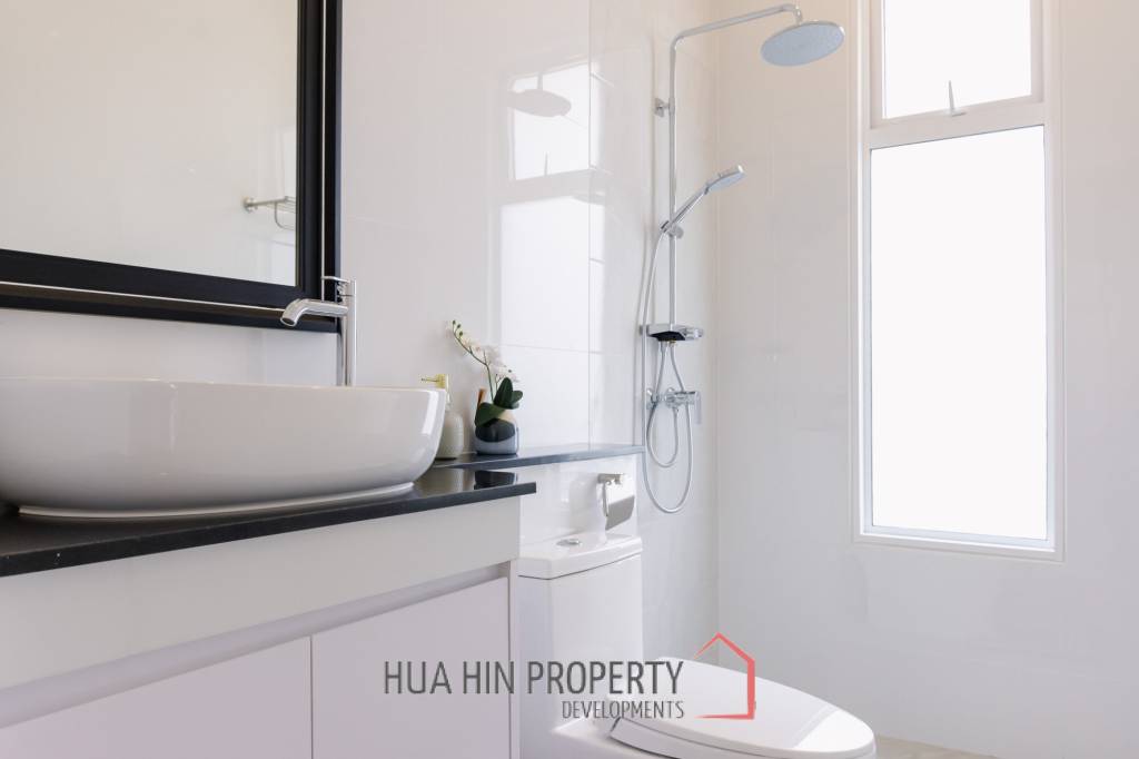 3 Bed 4 Bath 264.7 SQ.M Woodlands Residence