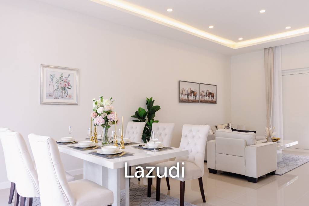 3 Bed 4 Bath 264.7 SQ.M Woodlands Residence