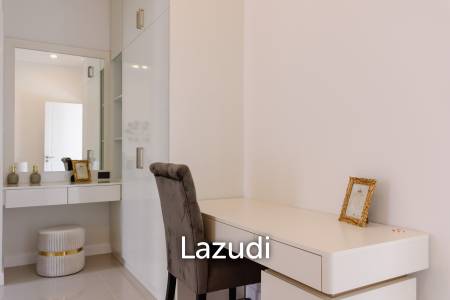 3 Bed 4 Bath 264.7 SQ.M Woodlands Residence