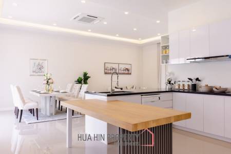 3 Bed 4 Bath 264.7 SQ.M Woodlands Residence
