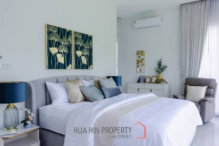 3 Bed 4 Bath 264.7 SQ.M Woodlands Residence