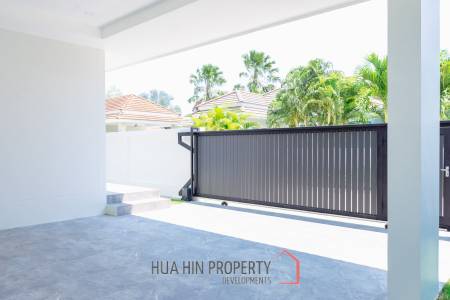3 Bed 4 Bath 264.7 SQ.M Woodlands Residence