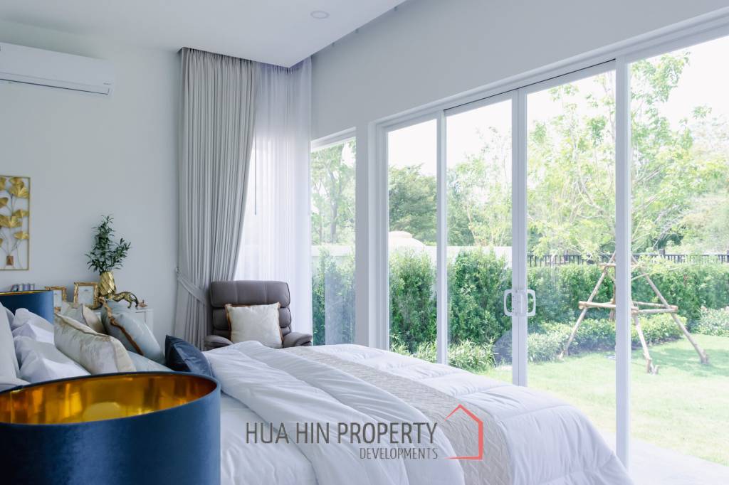 3 Bed 4 Bath 264.7 SQ.M Woodlands Residence