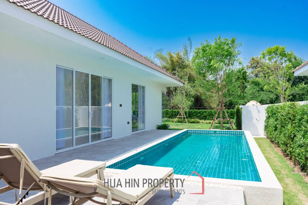 3 Bed 4 Bath 264.7 SQ.M Woodlands Residence