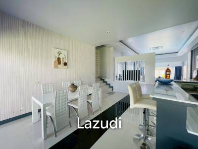 3 Beds 3 Baths 300 SQ.M. Baan Piam Mongkon