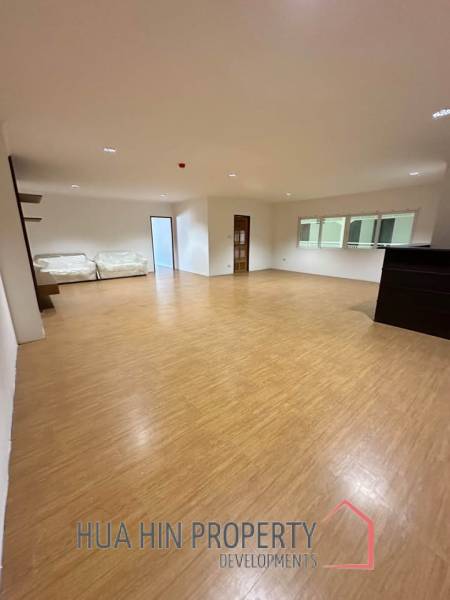 BAAN KLANG CONDO : Great Value condo With 130 SQM.
