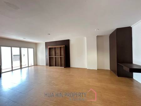 BAAN KLANG CONDO : Great Value condo With 130 SQM.
