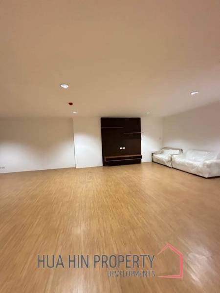 BAAN KLANG CONDO : Great Value condo With 130 SQM.