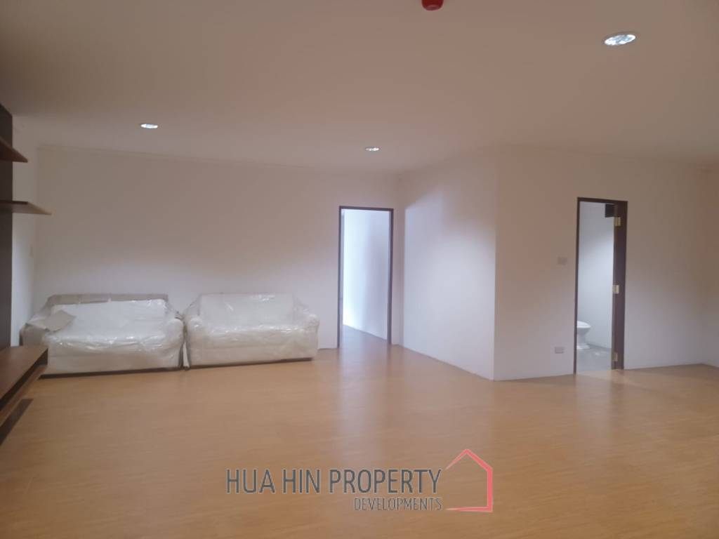 BAAN KLANG CONDO : Great Value condo With 130 SQM.