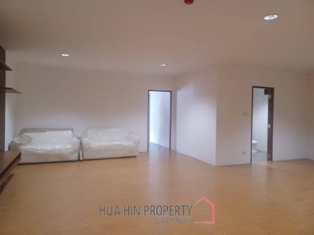 BAAN KLANG CONDO : Great Value condo With 130 SQM.