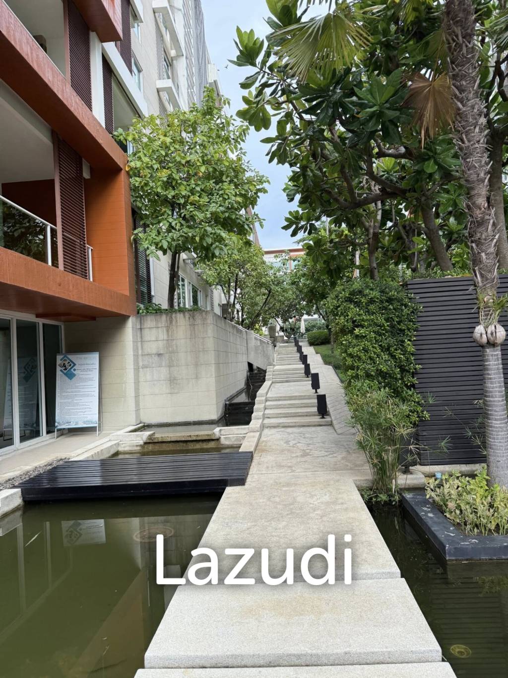 THE BREEZE: 98 SQM CONDO TOP FLOOR, 2 BEDROOOM