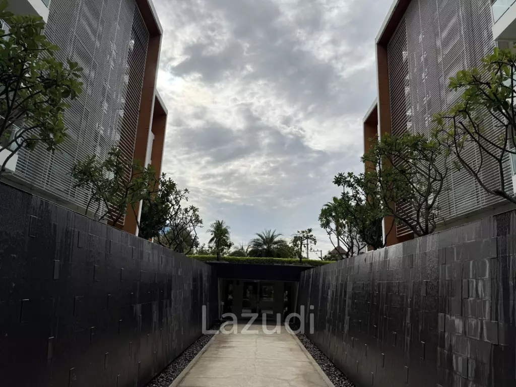 THE BREEZE: 98 SQM CONDO TOP FLOOR, 2 BEDROOOM
