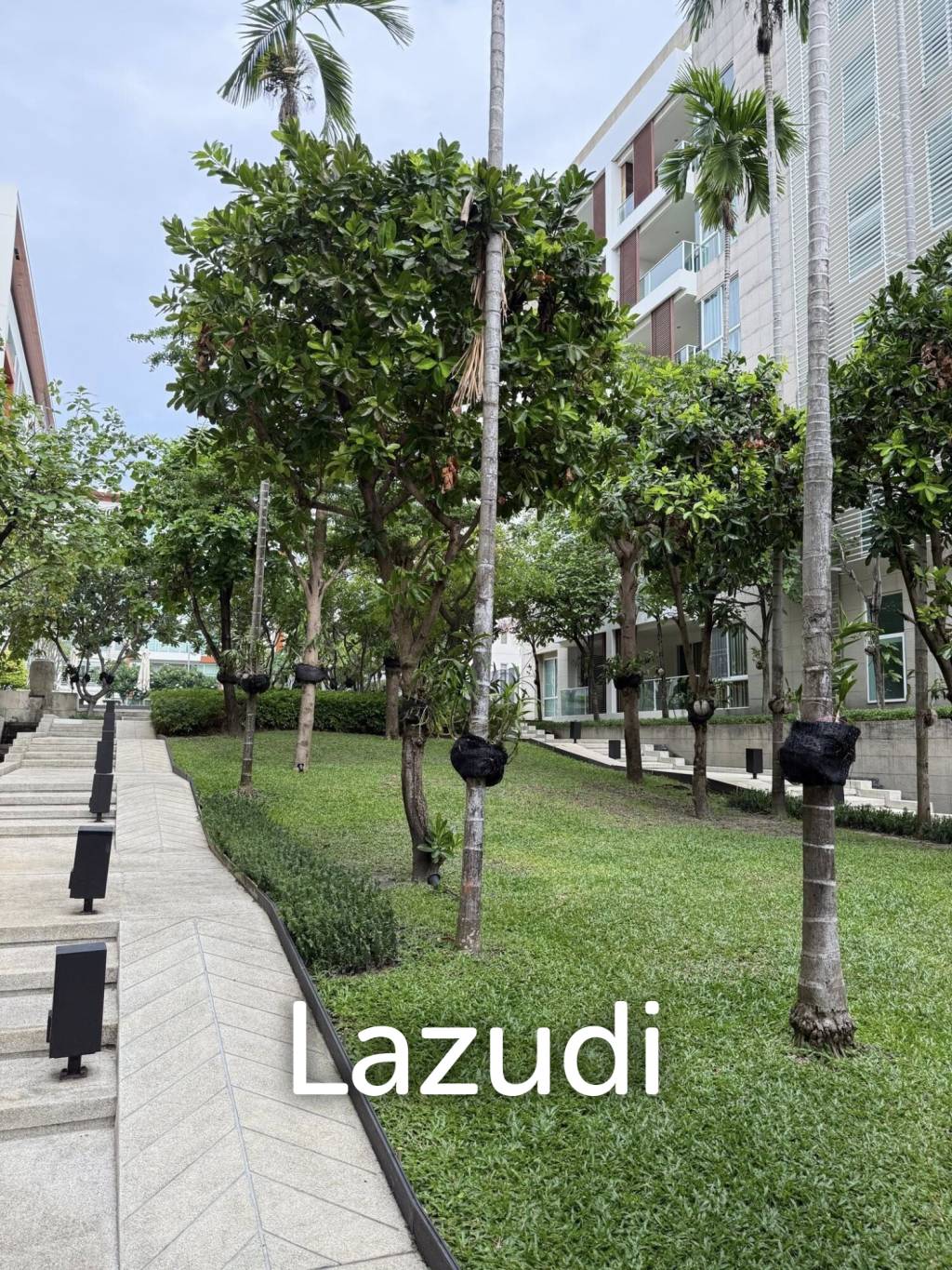 THE BREEZE: 98 SQM CONDO TOP FLOOR, 2 BEDROOOM
