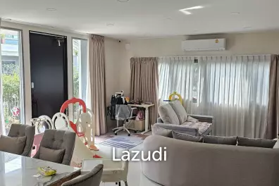4 Bedroom 5 Bathroom 226 Sq.m Perfect place  Rama 9 - Krungthep Kreetha