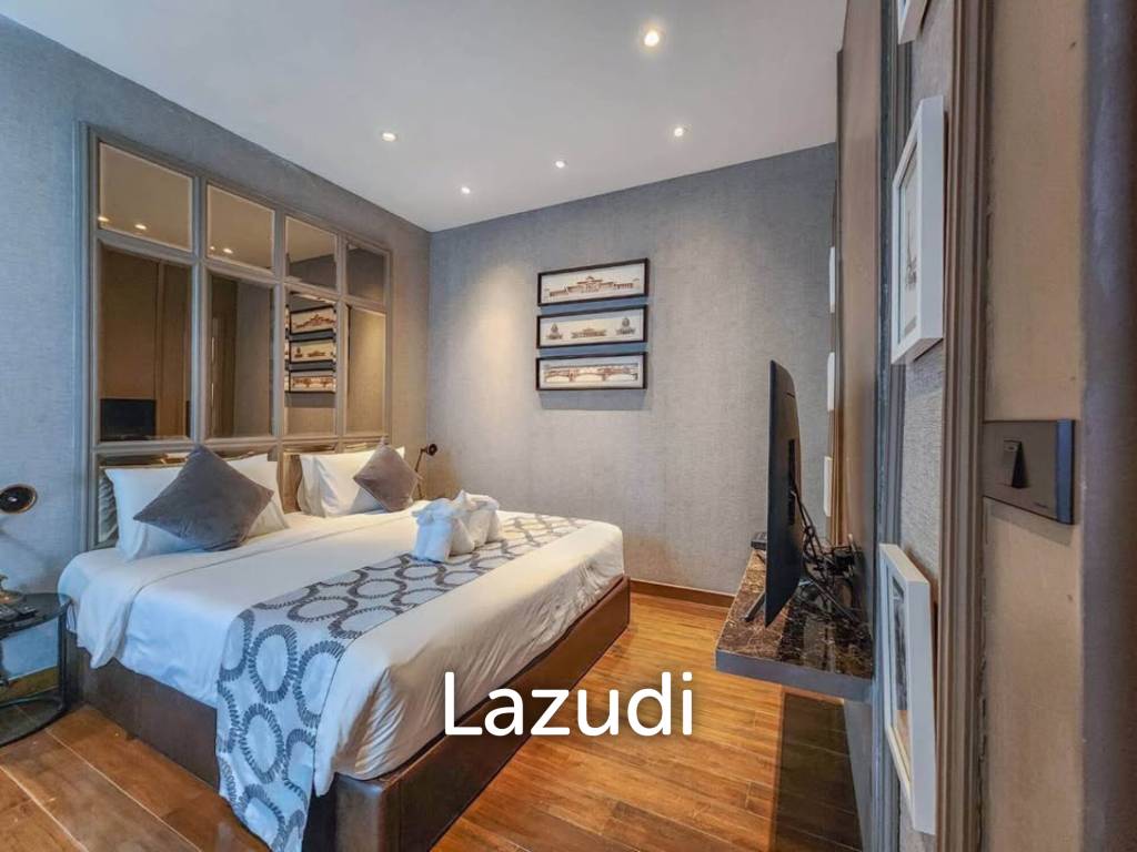 Elegant 2-Storey Villa with Private Pool Near City Center