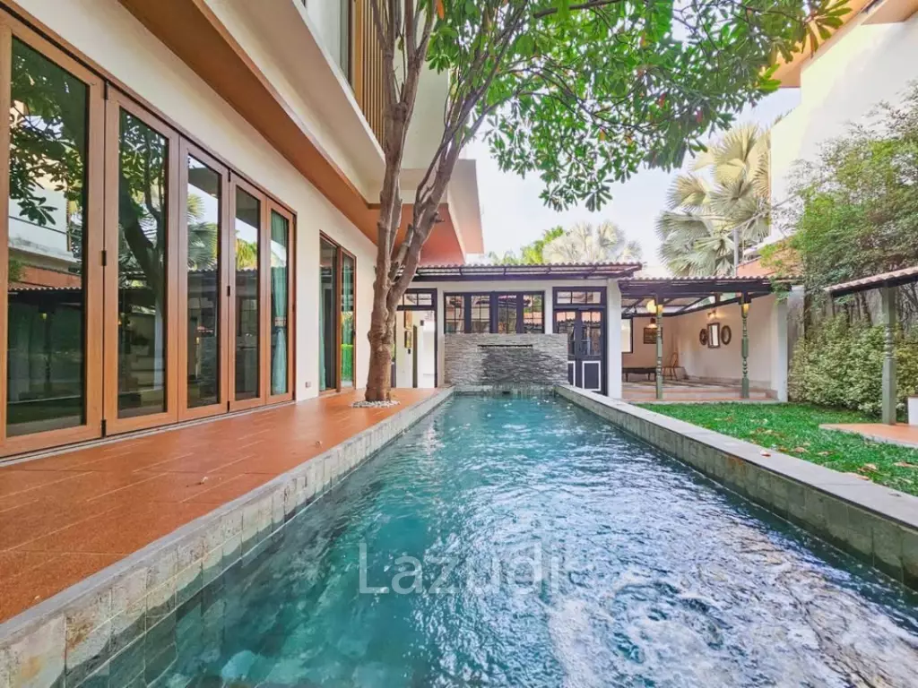 Elegant 2-Storey Villa with Private Pool Near City Center