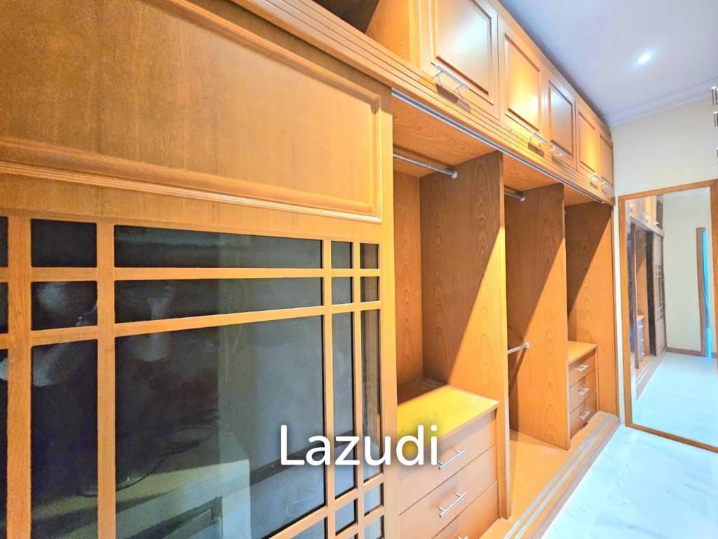 COCONUT GARDEN 3 :  4 Bed Pool Villa with big land plot