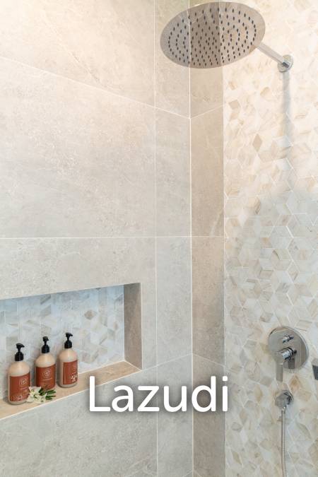 Spacious 4-Bedroom Villa with Sea View – Mae Nam