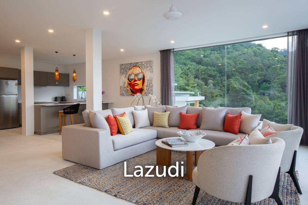 Luxury 8-Bedroom Sea View Property (2 Villas plus Staff Rooms)