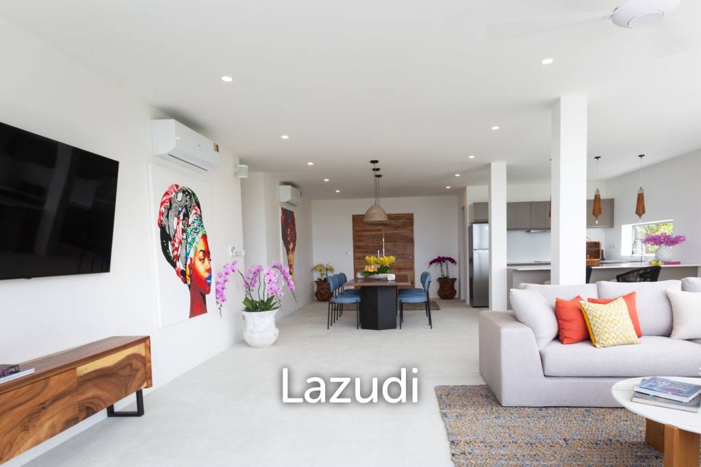 Luxury 8-Bedroom Sea View Property (2 Villas plus Staff Rooms)