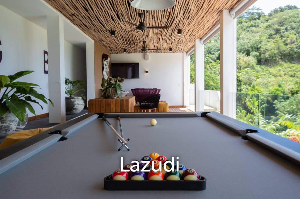 Luxury 8-Bedroom Sea View Property (2 Villas plus Staff Rooms)