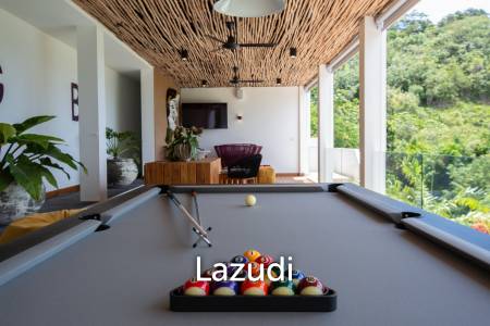 Luxury 8-Bedroom Sea View Property (2 Villas plus Staff Rooms)