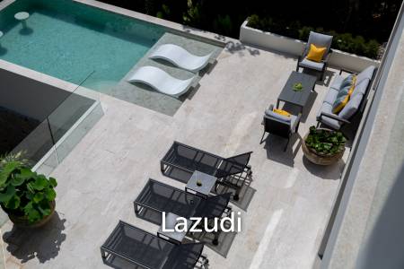 Luxury 8-Bedroom Sea View Property (2 Villas plus Staff Rooms)