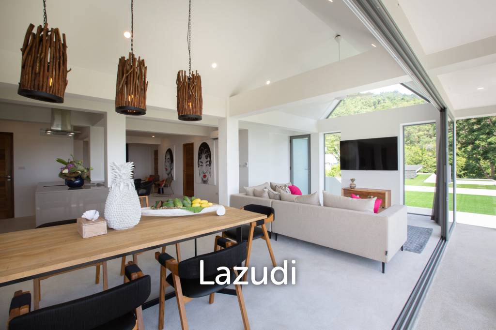 Luxury 8-Bedroom Sea View Property (2 Villas plus Staff Rooms)