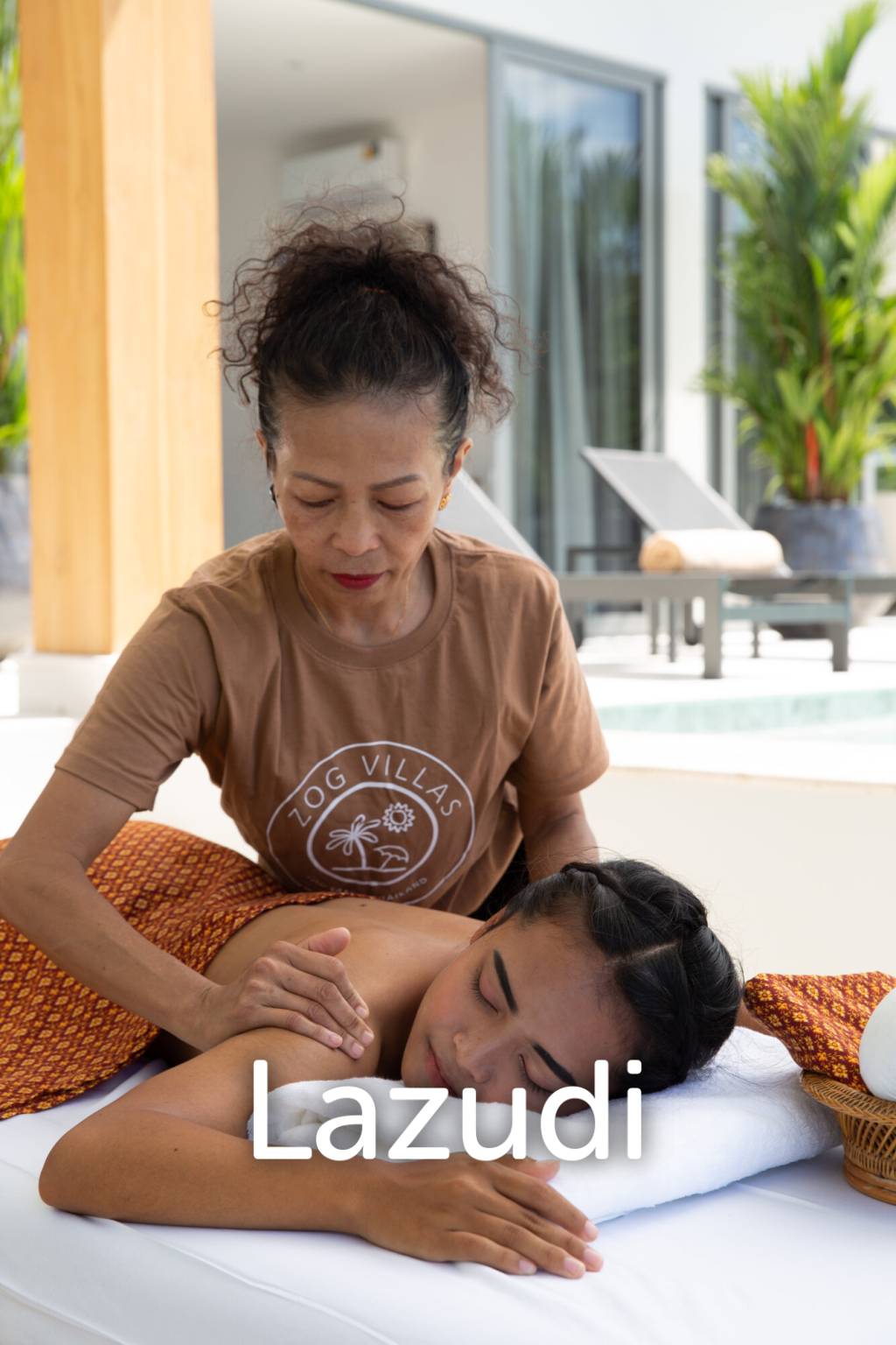 Luxury 8-Bedroom Sea View Property (2 Villas plus Staff Rooms)