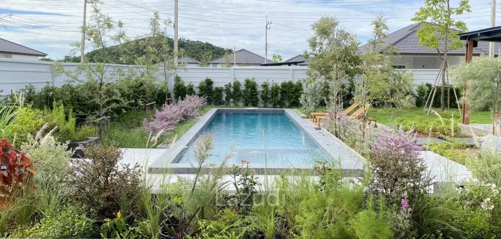 3 Bedrooms 4 Bathrooms 190 SQ.M. Panalee Banna Village