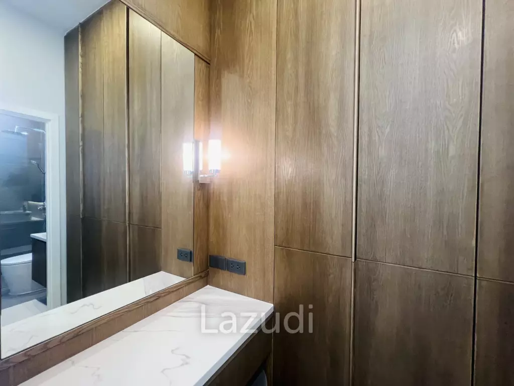 3 Bedrooms 4 Bathrooms 190 SQ.M. Panalee Banna Village