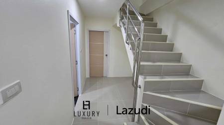 160 平方米 3 床 2 洗澡 联排别墅 对于 租