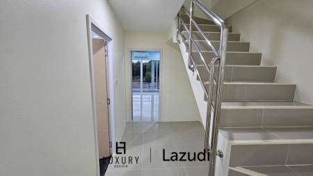 160 平方米 3 床 2 洗澡 联排别墅 对于 租