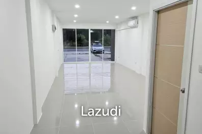 Renovated Townhouse – Perfect Setup for Home + Business