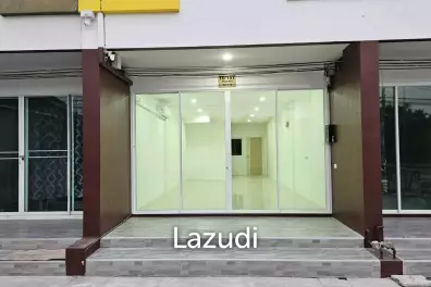 Renovated Townhouse – Perfect Setup for Home + Business