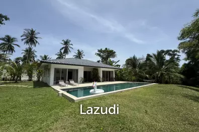 Charming 2-Bedroom Villa with Large Garden & Pool – 5 Minutes to Lipa Noi Beach