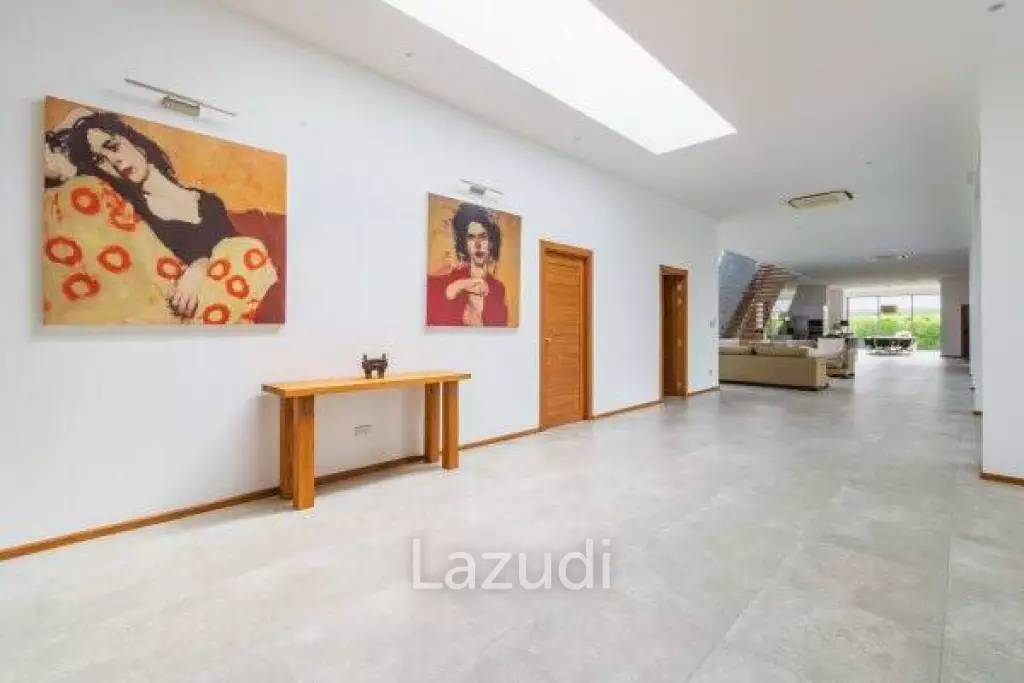 Luxurious 6-Bedroom Villa in WIJITRA VILLAGE, Hua Hin